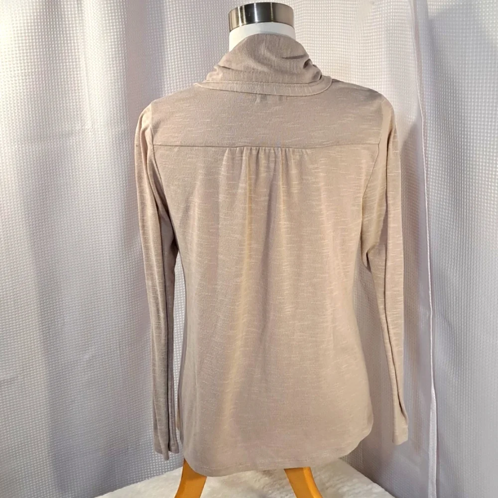 3/$25 Croft & Barrow Woman's Lightweight Cardigan